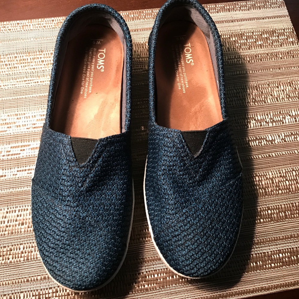 Toms limited edition Avalon slip on